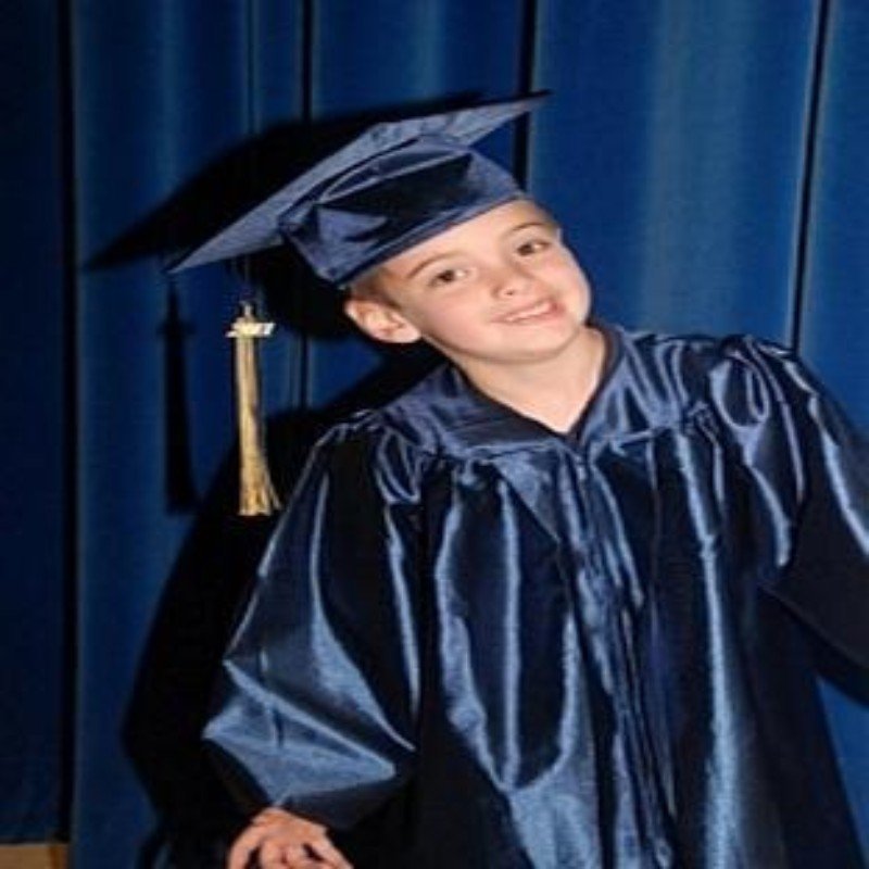 Graduation Gown Style 18
